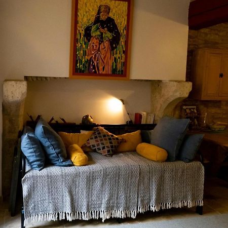Voyage… Villa Noyers-sur-Serein Buitenkant foto
